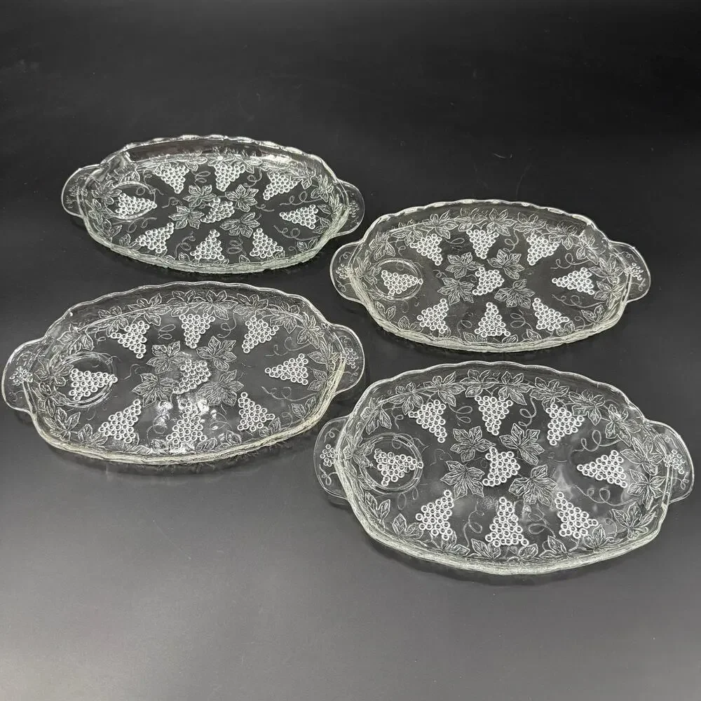 set of 4 vintage Anchor Hocking Vintage Clear Snack Plates grape clusters leaves